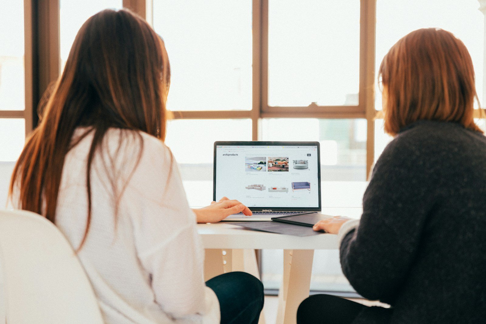 website builder vs custom website guide for business websites